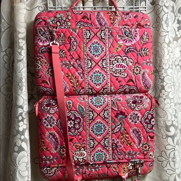 Lap top Vibrant Pink Paisley Quilted Women's Bag - Picture 5 of 7